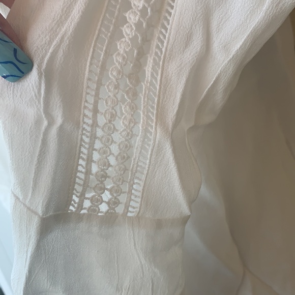 Love Riche White Long Bell Sleeve Oversized V-neck Tie Top NWT - Picture 11 of 14